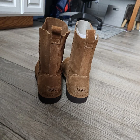 UGG Alida Chestnut Boots
